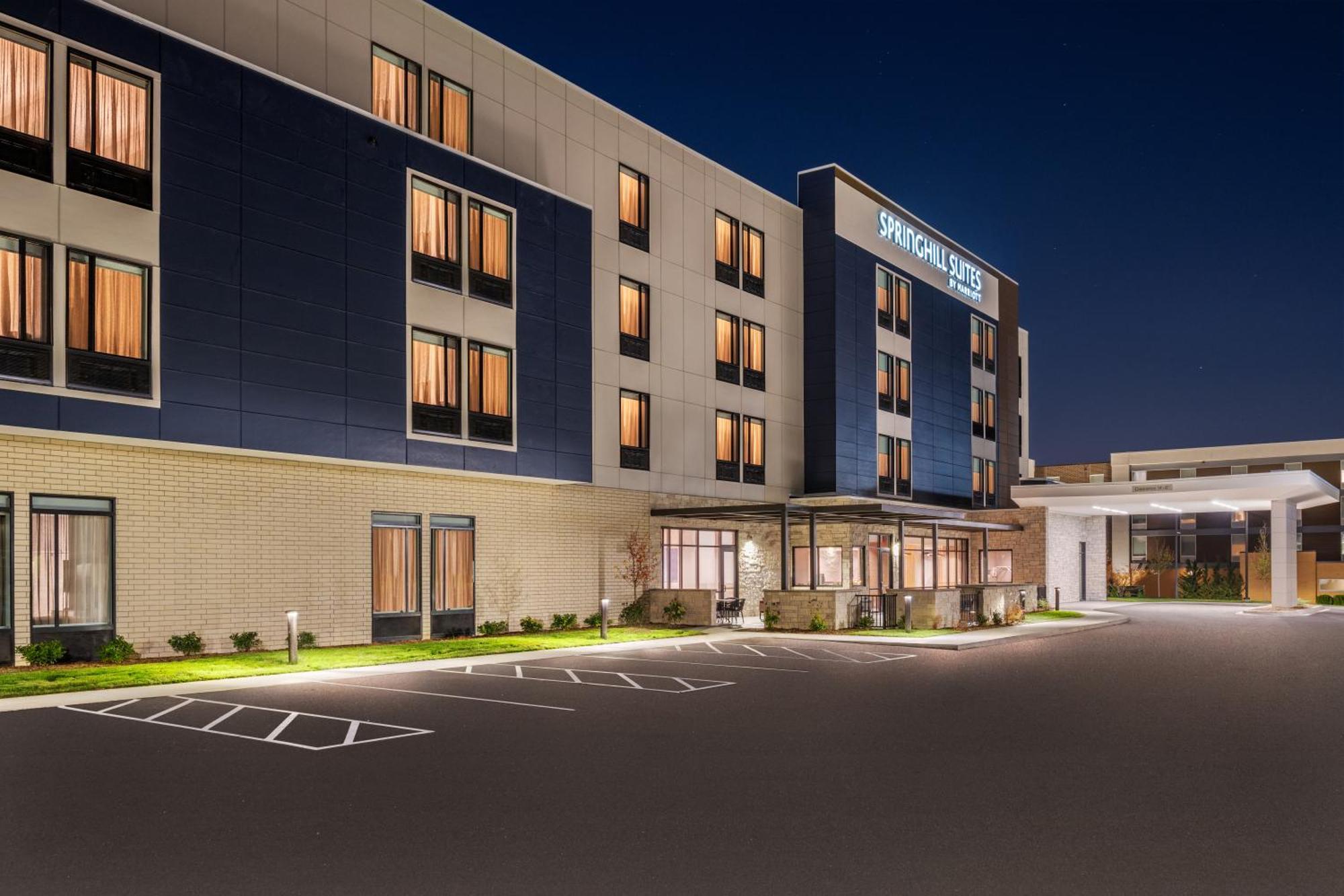 Springhill Suites By Marriott Menomonee Falls Dış mekan fotoğraf
